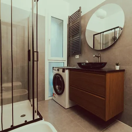 Wood Exclusive With Free Parking