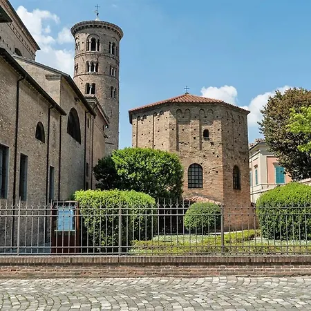 Appartamento Wood Exclusive With Free Parking Ravenna